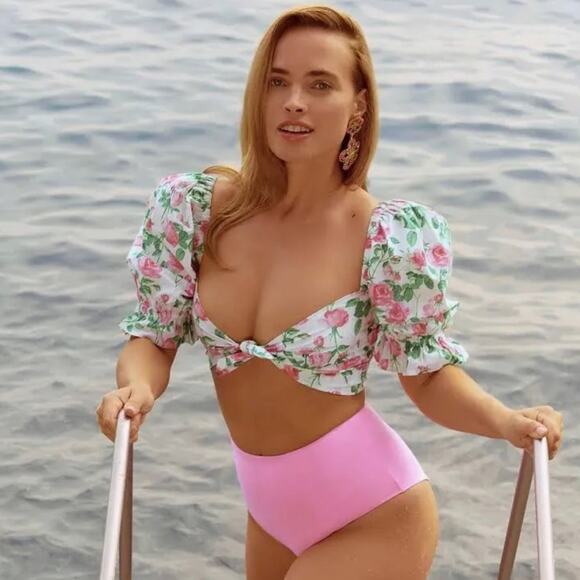 Hill House Isabella Crop Top in Pink Roses Medium NWT - Picture 3 of 9